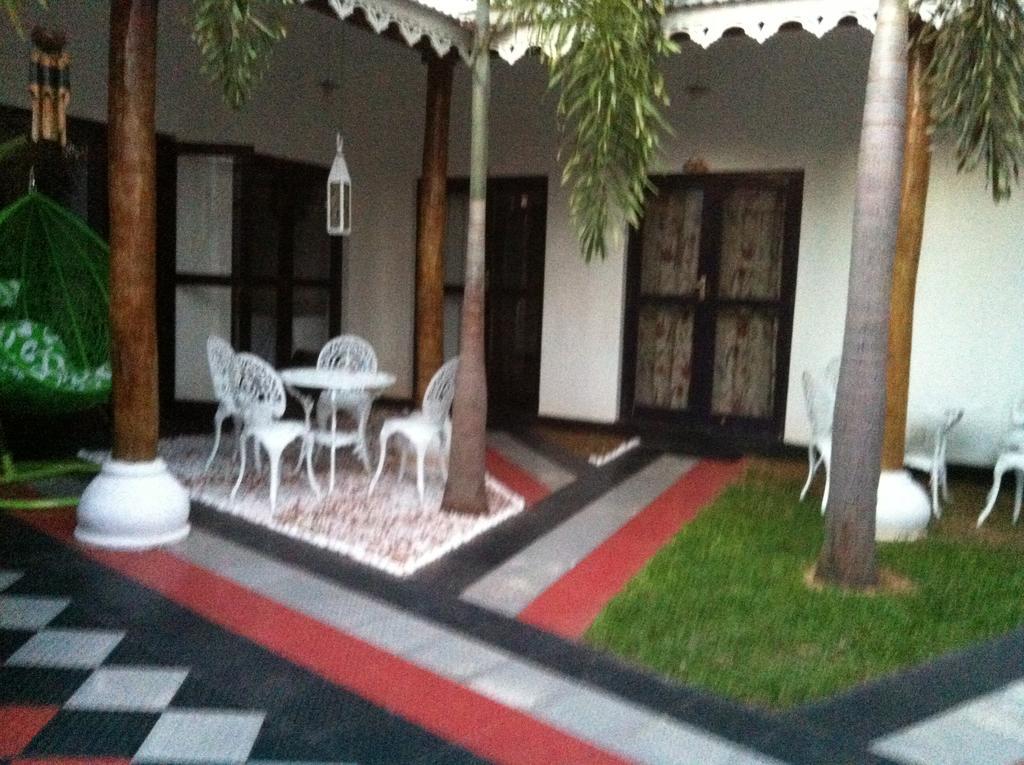 Friends Guesthouse Kudapaduwa Exterior photo
